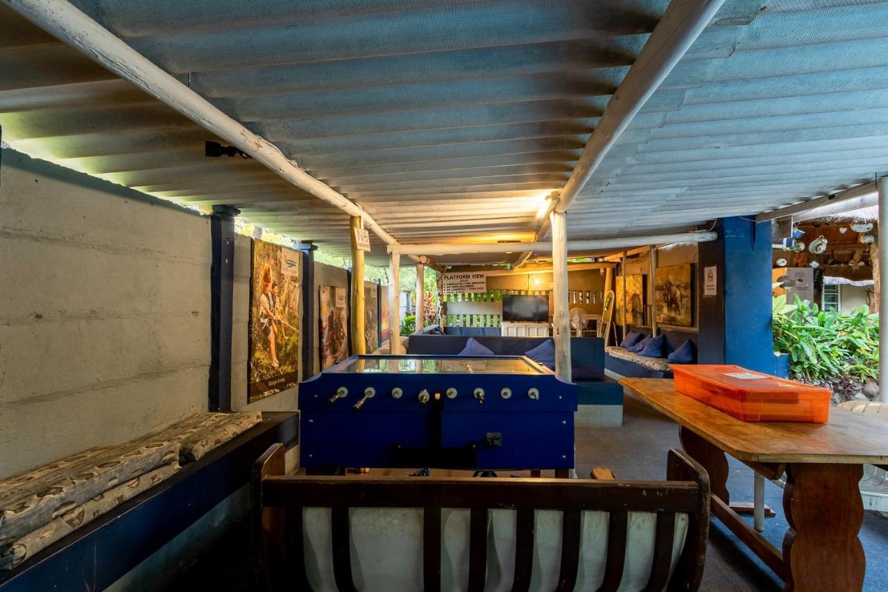 Victoria Falls Backpackers Lodge Bagian luar foto