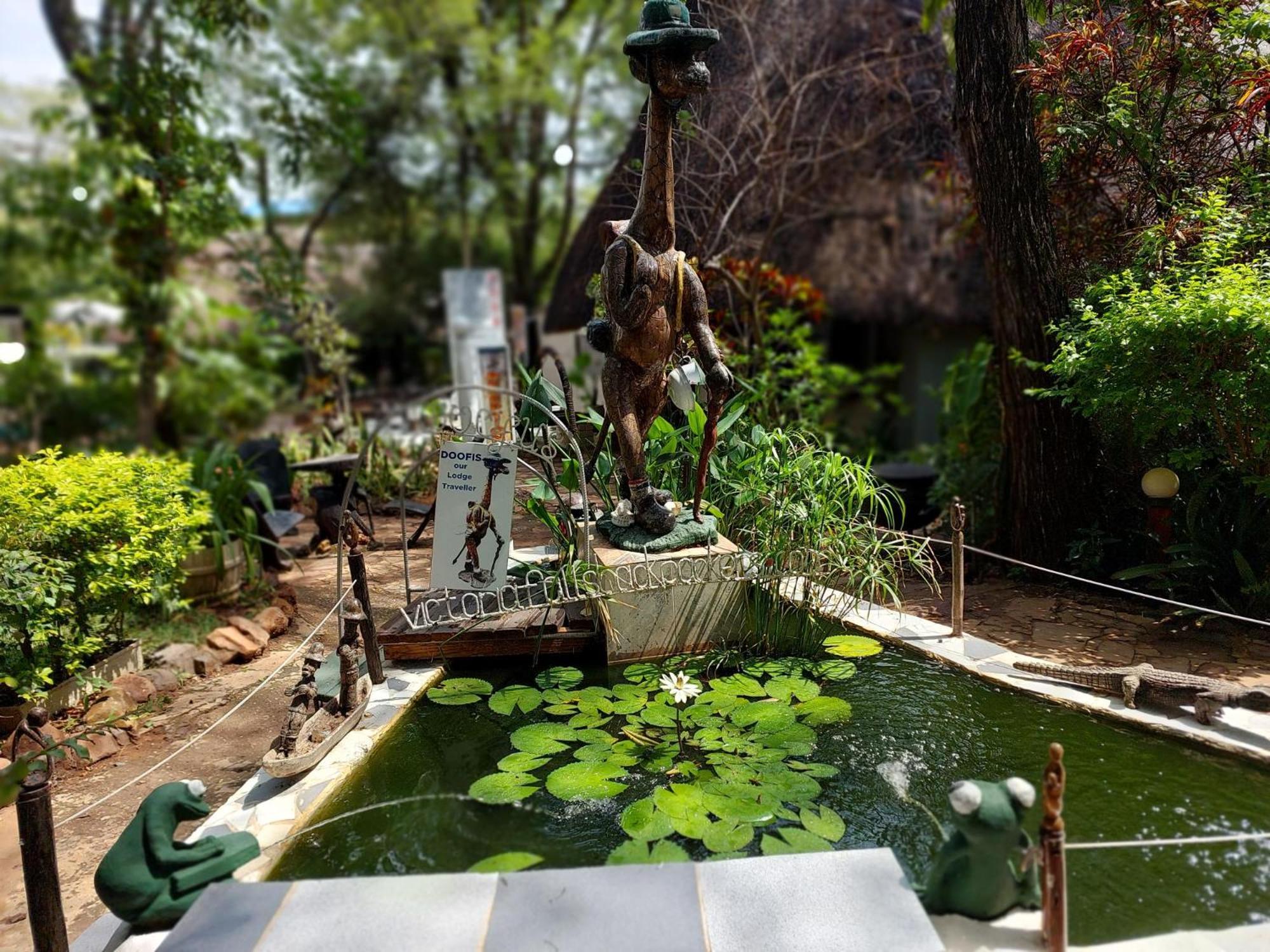Victoria Falls Backpackers Lodge Bagian luar foto
