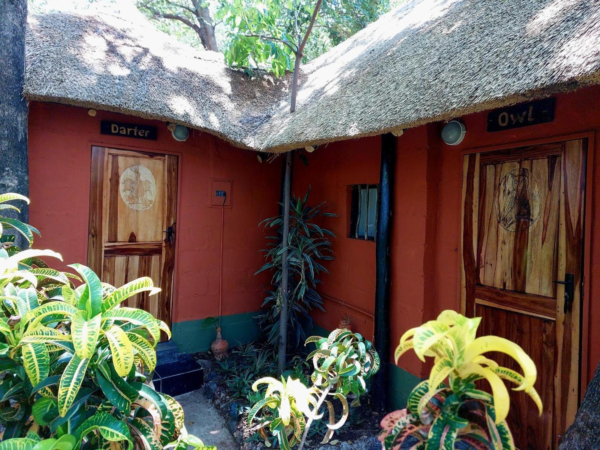 Victoria Falls Backpackers Lodge Bagian luar foto