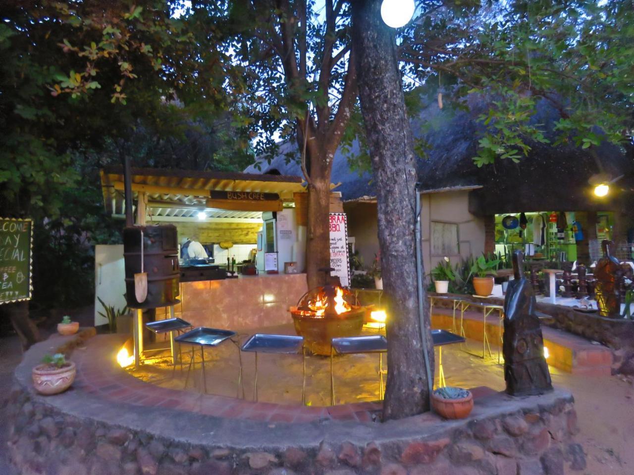 Victoria Falls Backpackers Lodge Bagian luar foto